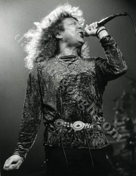 Robert Plant 1990  LA.jpg